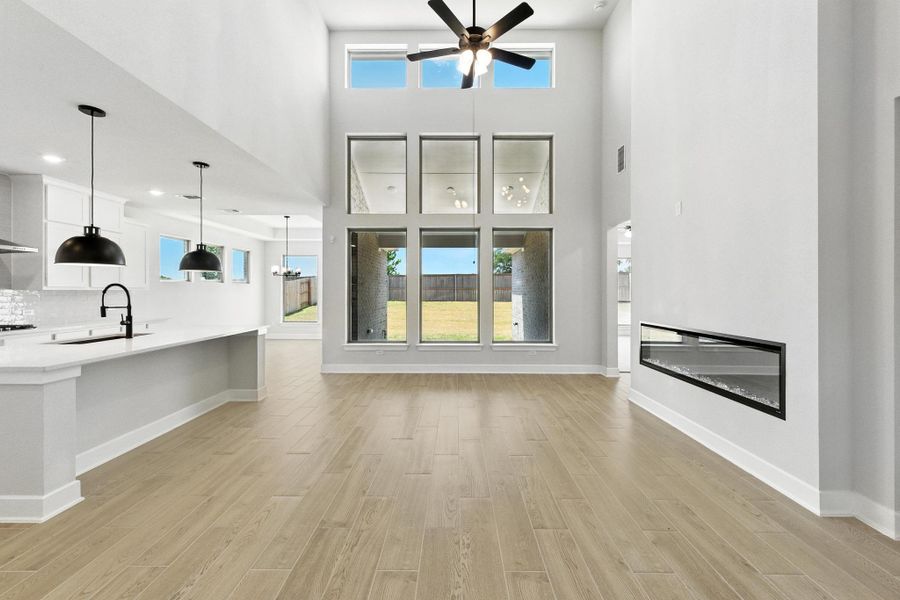 Representative image. Features, specifications, selections and colors may vary. Representative image. Features, specifications, selections and colors may vary.