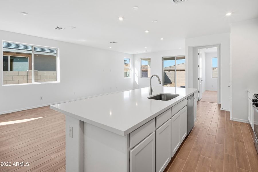 Acacia Foothill-vacant-14