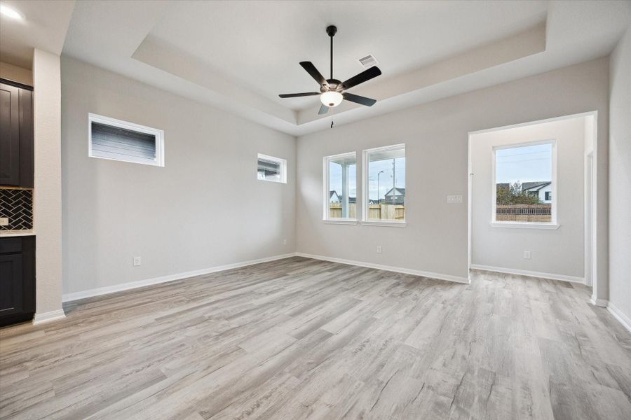 Spacious, unfurnished interior of a new home in Elyson, Katy (Image 30).