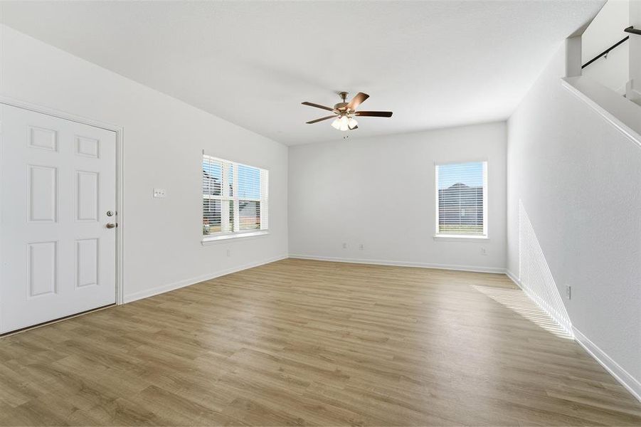 Spacious, unfurnished interior of a new home in La Terra, Celina (Image 10).