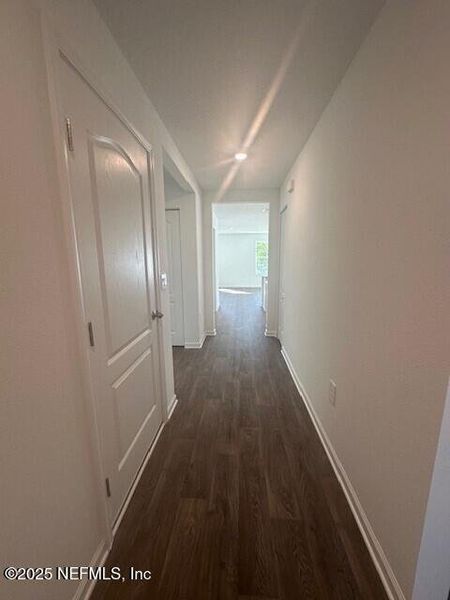 Spacious, unfurnished interior of a new home in Rookery, Green Cove Springs (Image 29).