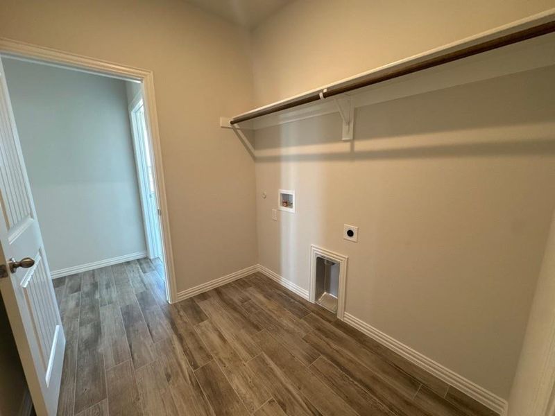 Spacious, unfurnished interior of a new home in Fairview Meadows, New Fairview (Image 12).