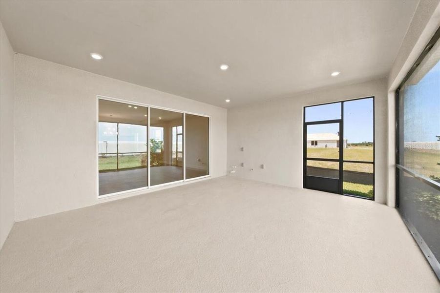 Spacious, unfurnished interior of a new home in Coasterra Community Group Page, Palmetto (Image 42).