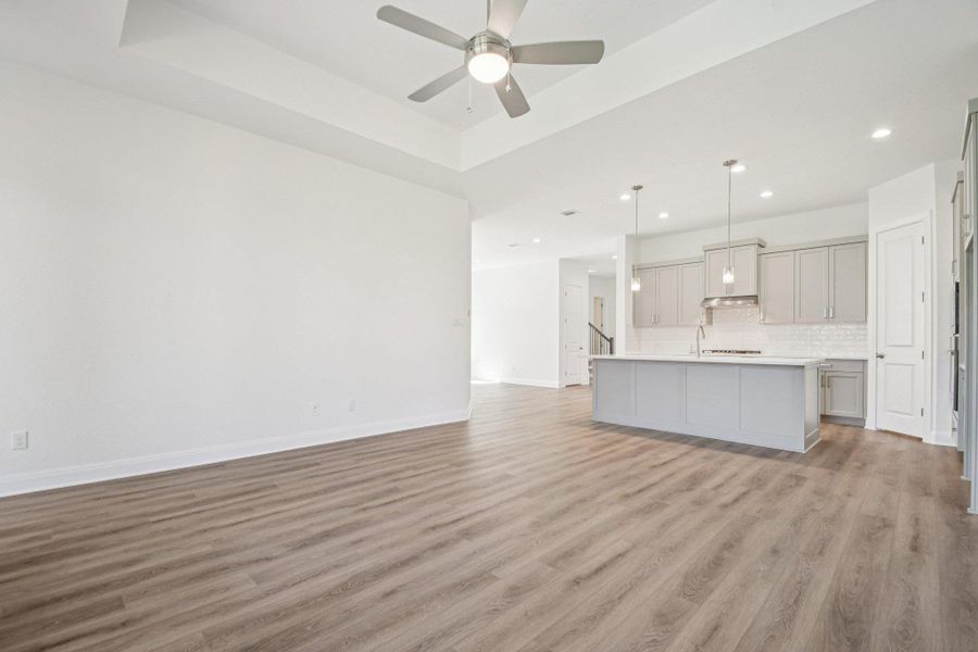 Spacious, unfurnished interior of a new home in 6 Creeks, Kyle (Image 31).