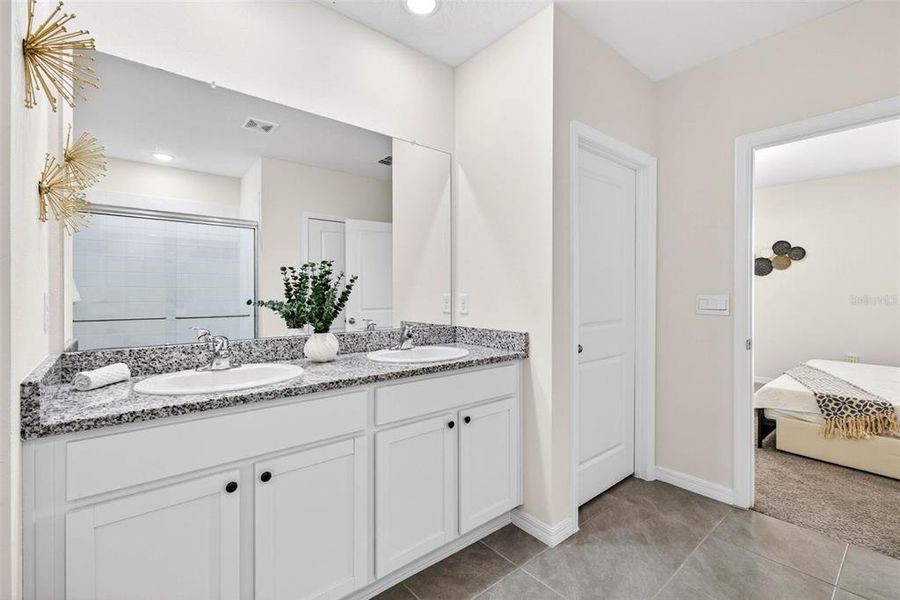 Furnished interior view inside a new home in , Zephyrhills (Image 6).