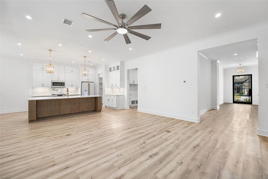 Spacious, unfurnished interior of a new home in , Humble (Image 40). Spacious, unfurnished interior of a new home in , Humble (Image 40).