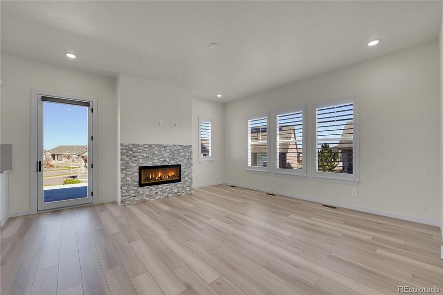 Spacious, unfurnished interior of a new home in Hilltop at Inspiration, Aurora (Image 20). Spacious, unfurnished interior of a new home in Hilltop at Inspiration, Aurora (Image 20).