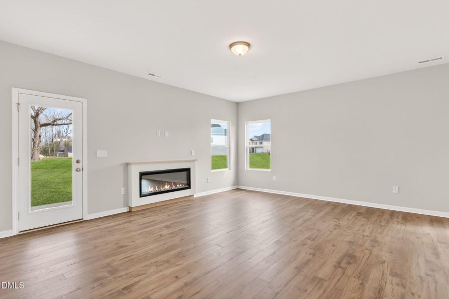 FAY_Hunters Trace_Venture_102 Rubyfield