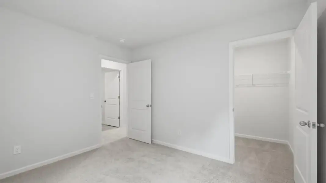 Spacious, unfurnished interior of a new home in Oaks at Cedar Grove, Fairburn (Image 21). Spacious, unfurnished interior of a new home in Oaks at Cedar Grove, Fairburn (Image 21).