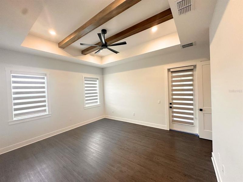 Spacious, unfurnished interior of a new home in , Winter Haven (Image 33).