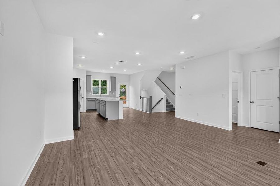 Spacious, unfurnished interior of a new home in Somerset at Veterans Memorial, Mableton (Image 32).