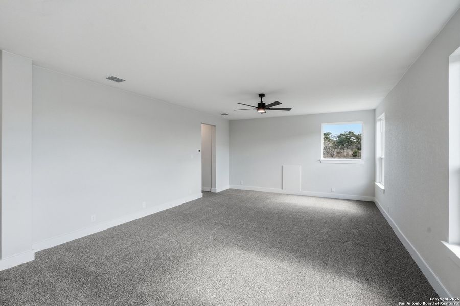 Spacious, unfurnished interior of a new home in Esperanza – New Phase Now Selling, Boerne (Image 40). Spacious, unfurnished interior of a new home in Esperanza – New Phase Now Selling, Boerne (Image 40).