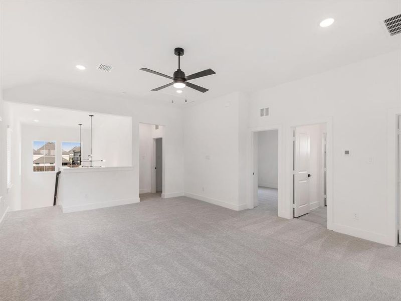 Spacious, unfurnished interior of a new home in Royal Court, Little Elm (Image 13).