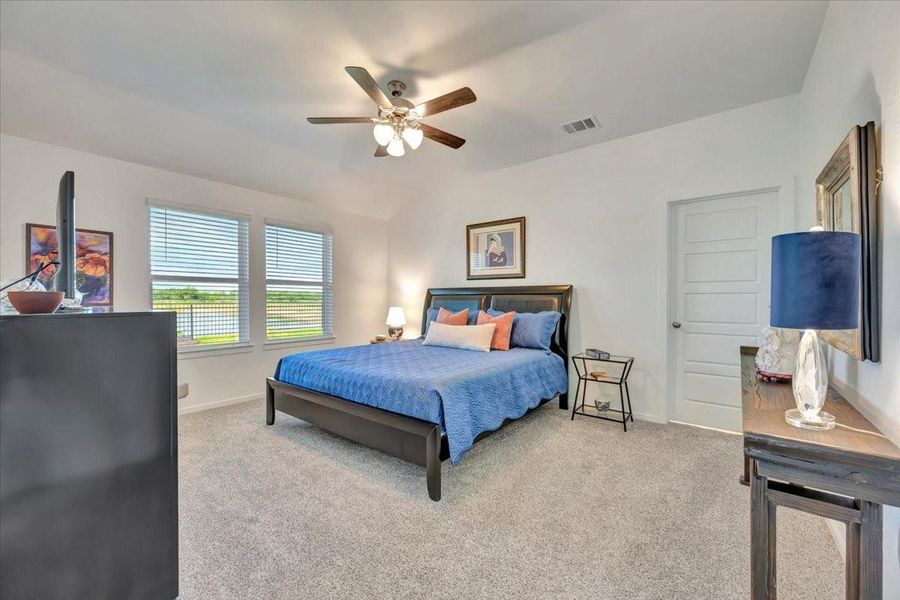 Furnished interior view inside a new home in Pelican Pointe, Texas City (Image 14).