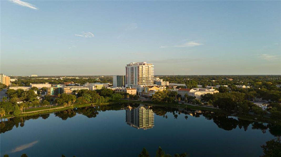Condo located in St. Petersburg, FL showcasing its design and architecture (Image 4). Condo located in St. Petersburg, FL showcasing its design and architecture (Image 4).