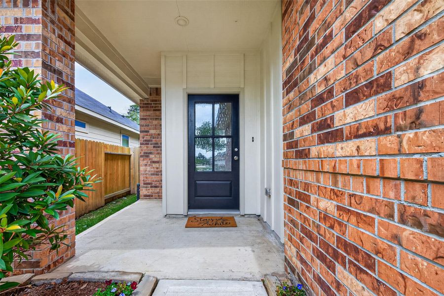 Exterior details and patio area of a home in , Huffman (Image 22).