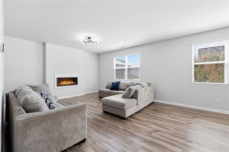Furnished interior view inside a new home in Alcovy Trace, Lawrenceville (Image 9).