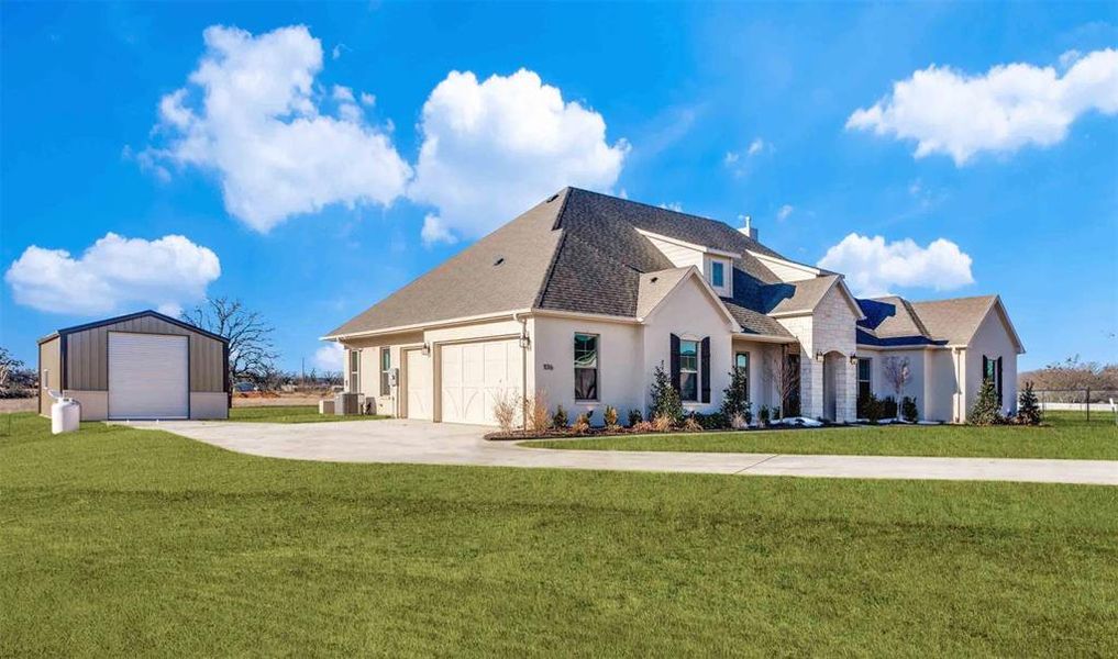 Front exterior of a new home in Parker Ridge, Weatherford, TX, highlighting curb appeal (Image 22).