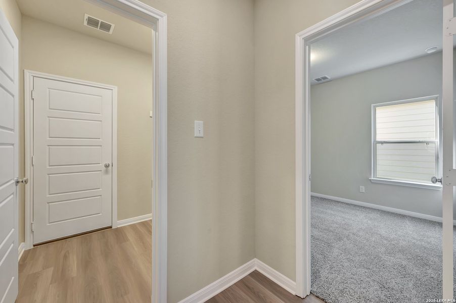 Spacious, unfurnished interior of a new home in Park Place, New Braunfels (Image 36).