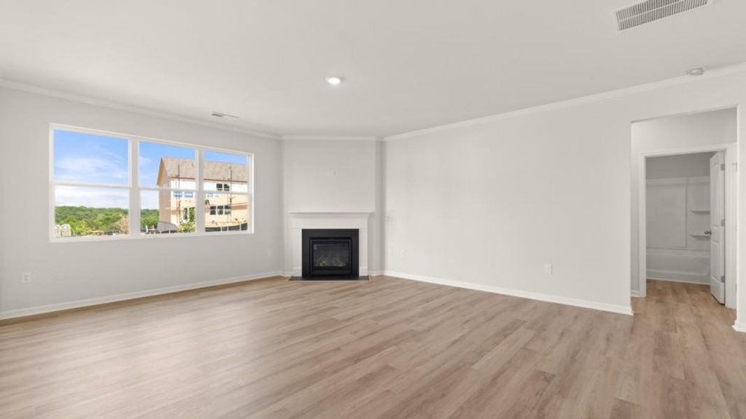 Spacious, unfurnished interior of a new home in Liberty Crossing, Braselton (Image 14).