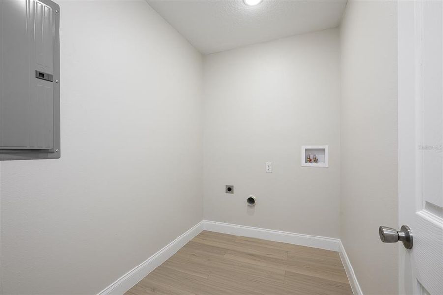 Image 27 of a home in .