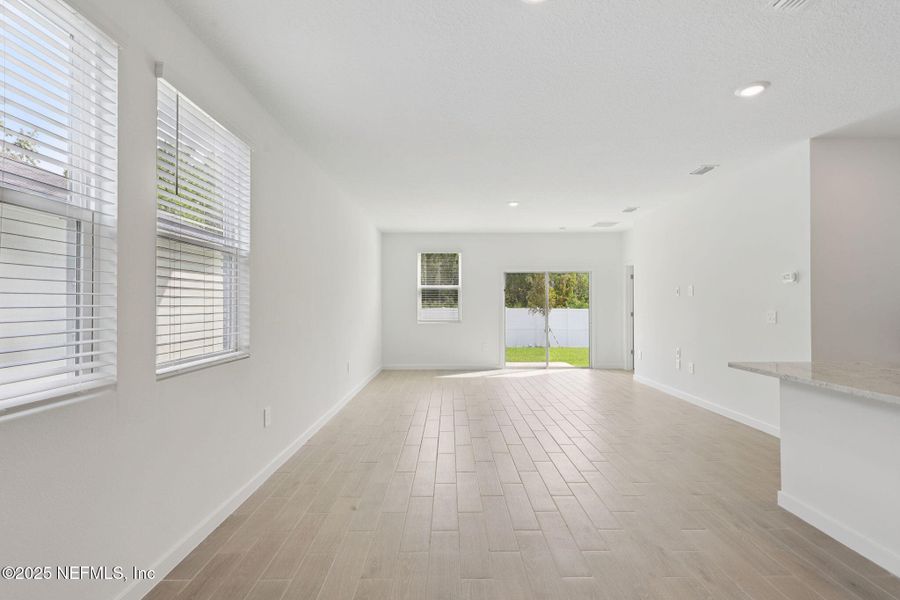 Spacious, unfurnished interior of a new home in Cypress Meadows - Classic Series, Jacksonville (Image 35).