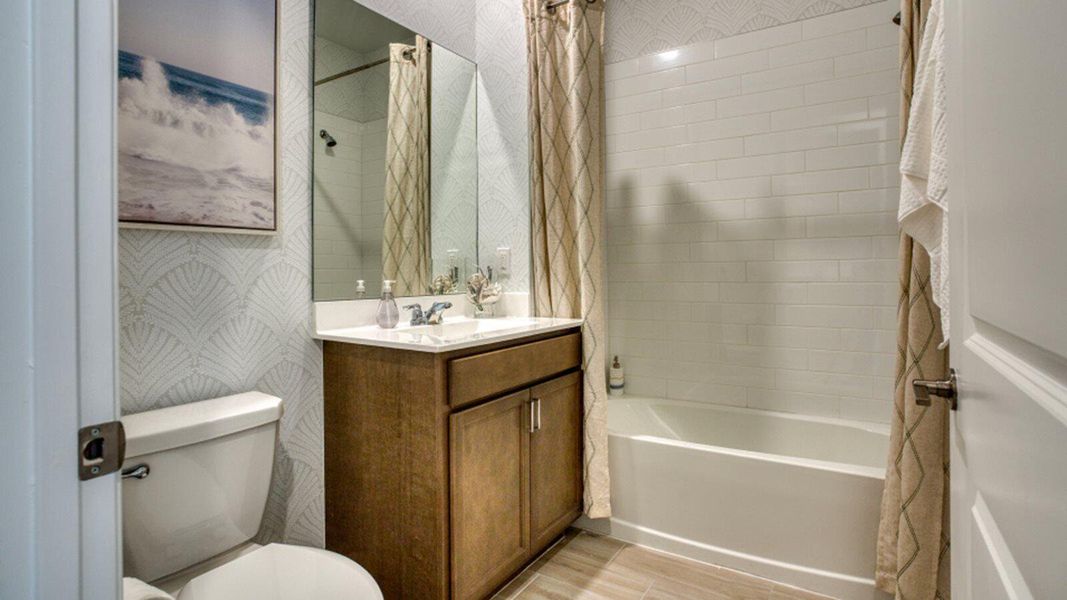 PBH_1309_Pic_Larkspur_Bath2_F1_04_17_24