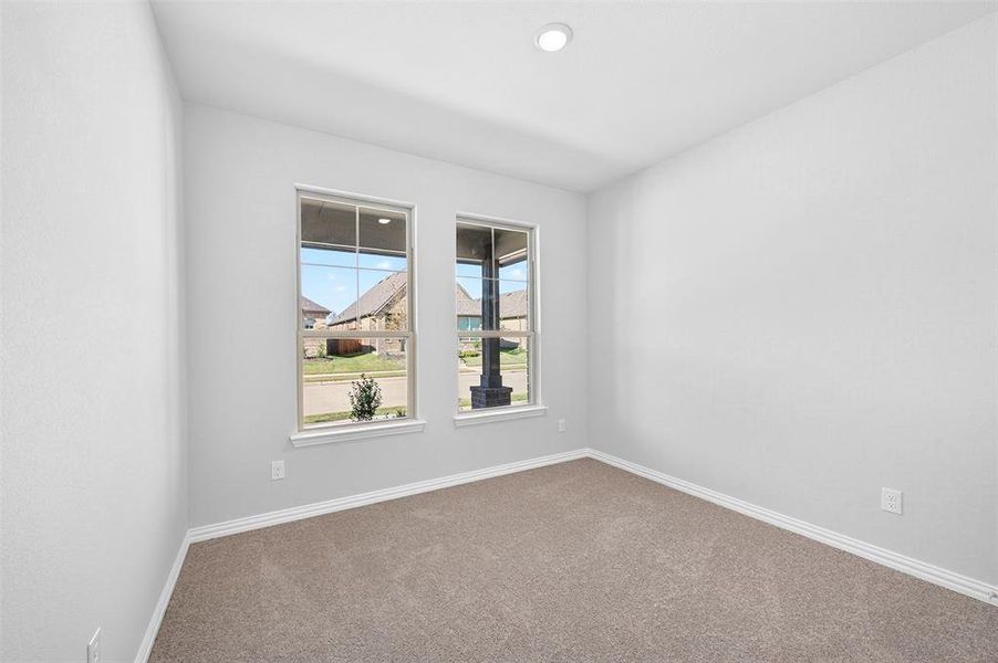 Spacious, unfurnished interior of a new home in Tarrytown, Crowley (Image 23).