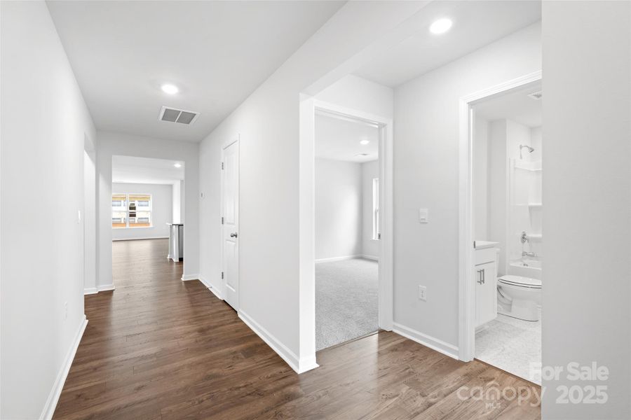 Spacious, unfurnished interior of a new home in Villages of Maiden, Maiden (Image 18).