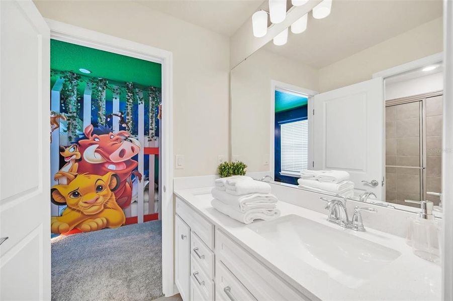 Furnished interior view inside a new home in , Clermont (Image 33).