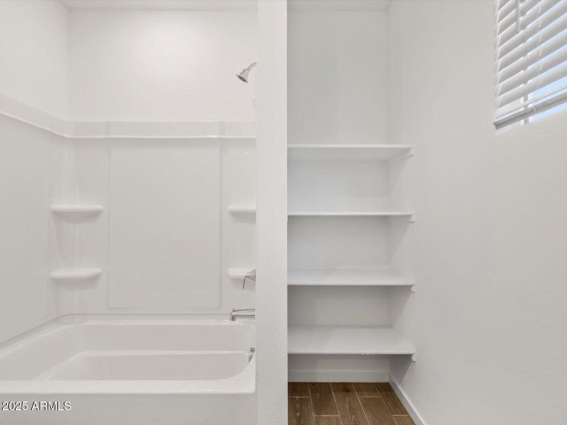 Bath 2 with Storage Bath 2 with Storage