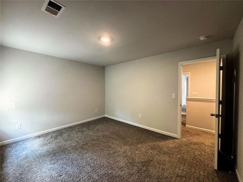 Spacious, unfurnished interior of a new home in Bryson Lake, Douglasville (Image 21).