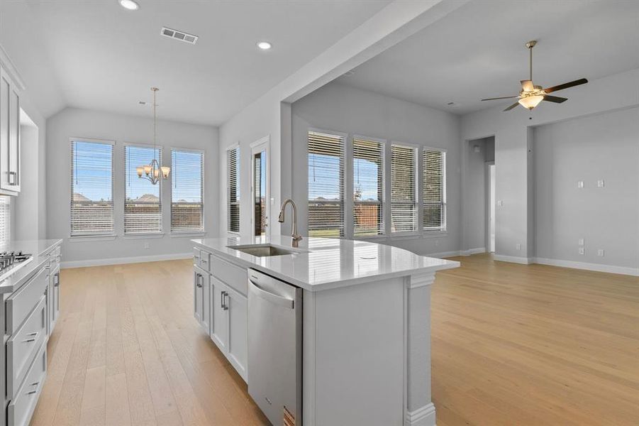 DAL_South Pointe Village_Gorman_2215 Birch Street (11) DAL_South Pointe Village_Gorman_2215 Birch Street (11)