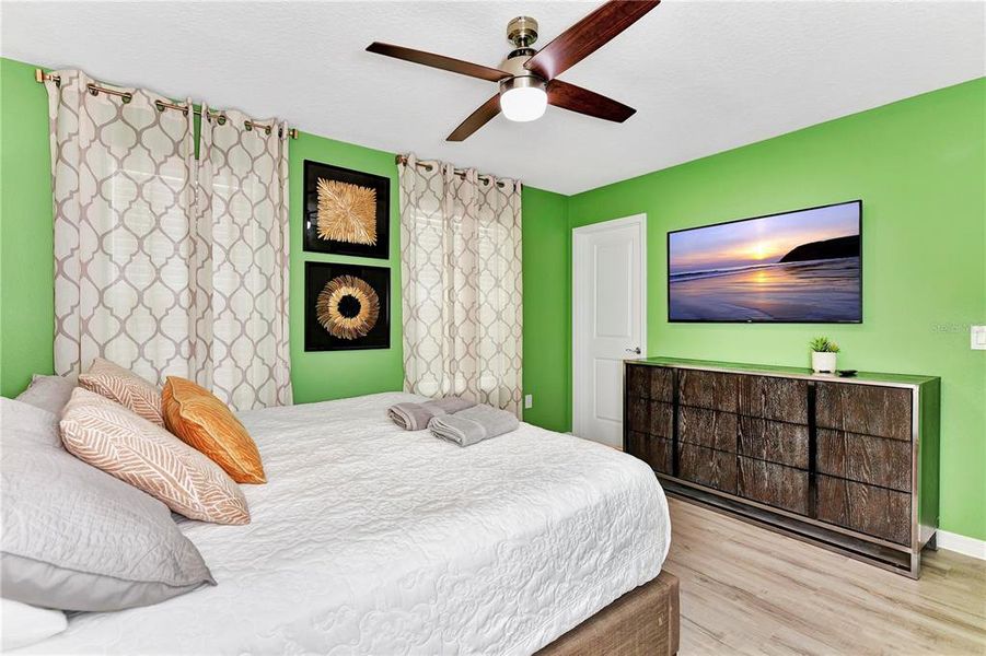 Furnished interior view inside a new home in Windsor Island Resort, Davenport (Image 60). Furnished interior view inside a new home in Windsor Island Resort, Davenport (Image 60).