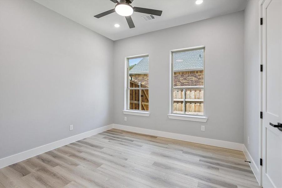 Spacious, unfurnished interior of a new home in , Arlington (Image 21).