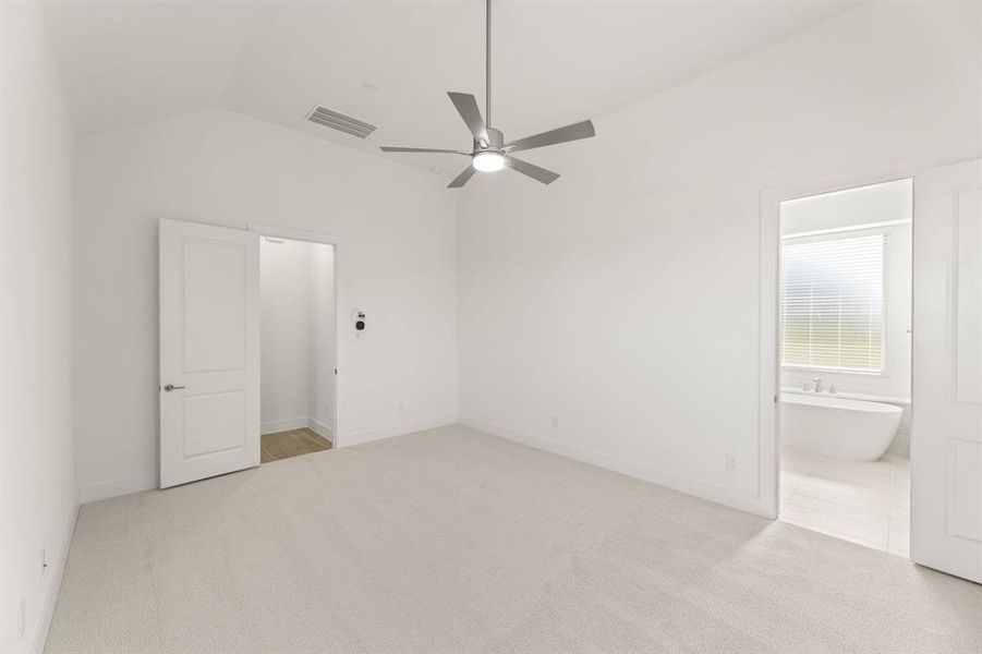 20_621 Hidden Lakes-Primary Suite-2