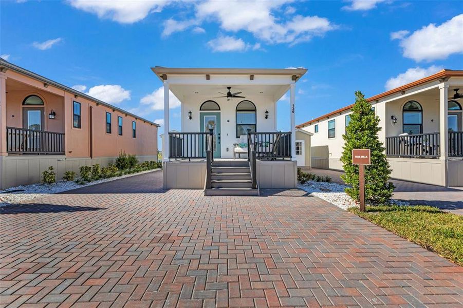 Exterior details and patio area of a home in , North Port (Image 27).