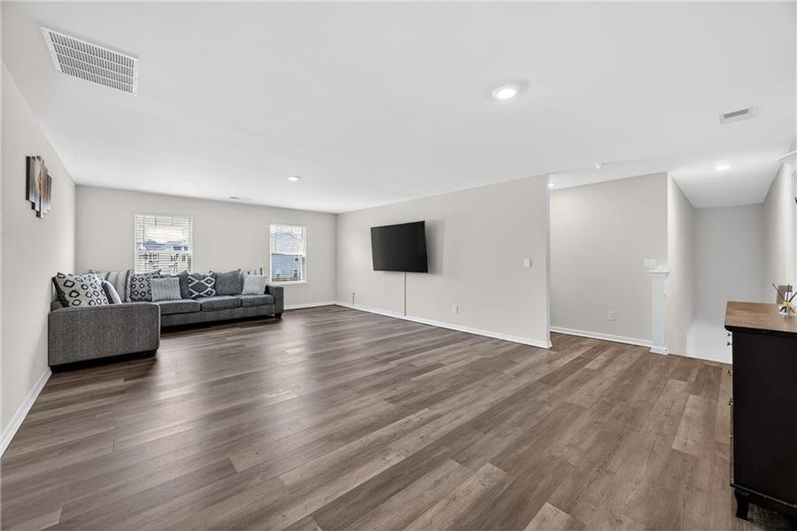 Spacious, unfurnished interior of a new home in Independence, Loganville (Image 20).
