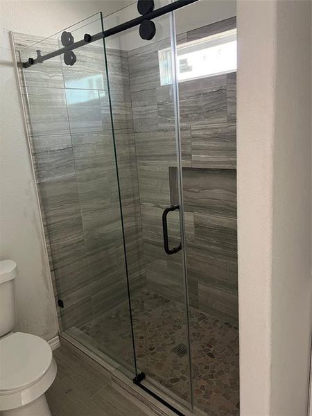 glass enclosure for primary bathroom