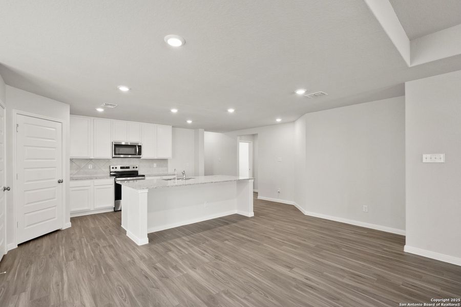 Furnished interior view inside a new home in Swenson Heights, Seguin (Image 9).