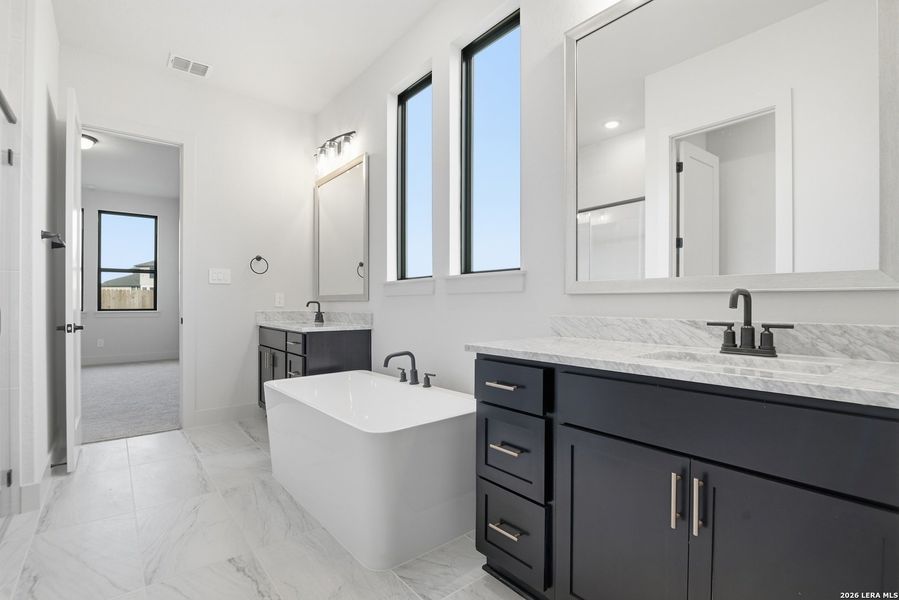 Furnished interior view inside a new home in Haby Hill 50s, San Antonio (Image 7).