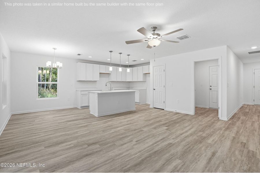 Spacious, unfurnished interior of a new home in , Green Cove Springs (Image 22).
