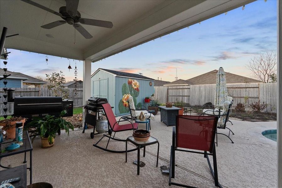 Exterior details and patio area of a home in Mustang Crossing, Alvin (Image 23).