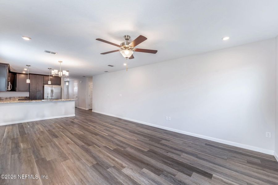 Spacious, unfurnished interior of a new home in , Jacksonville (Image 28).