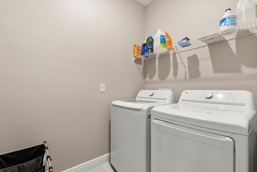 Close-up of interior finishes inside a home in Hills of Minneola, Minneola (Image 21).