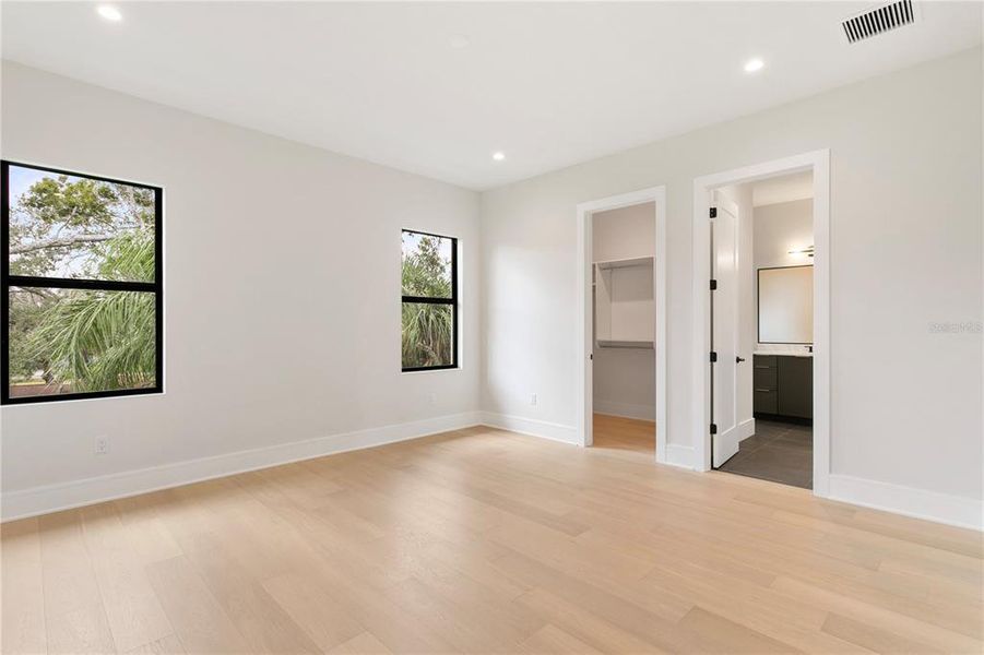 Spacious, unfurnished interior of a new home in , Tampa (Image 37). Spacious, unfurnished interior of a new home in , Tampa (Image 37).