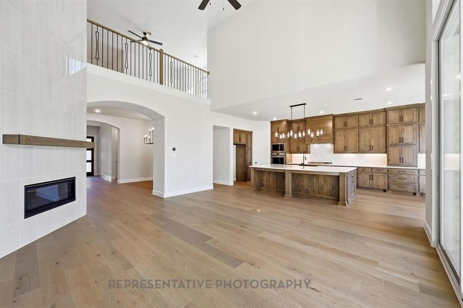 Spacious, unfurnished interior of a new home in Star Trail: 65ft. lots, Prosper (Image 22). Spacious, unfurnished interior of a new home in Star Trail: 65ft. lots, Prosper (Image 22).