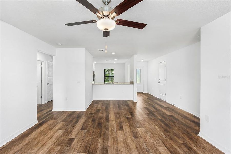 Image 16 of a home in . Image 16 of a home in .