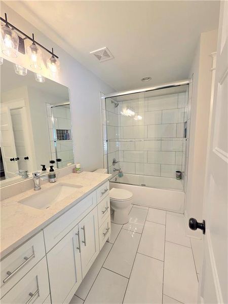 Furnished interior view inside a new home in , Buford (Image 12).