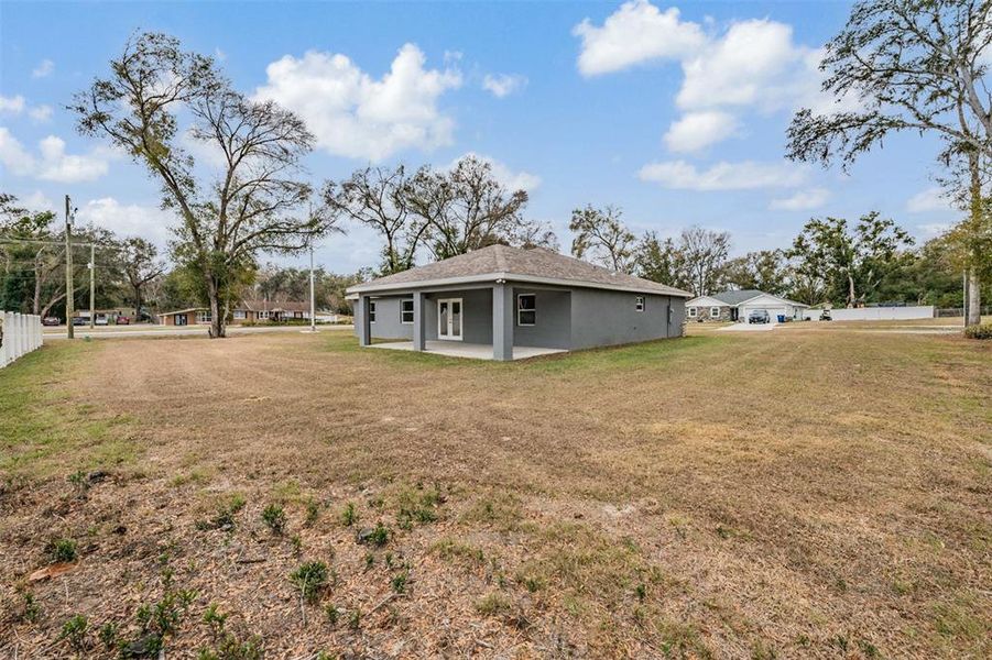 Exterior details and patio area of a home in , Dade City (Image 27).